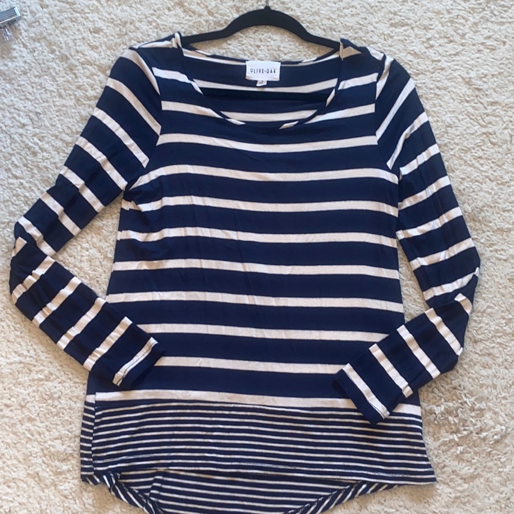 5/$20 Olive & oak striped top